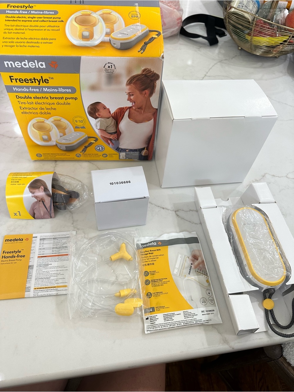 Medela Brand New Freestyle Hands free Breast Pump